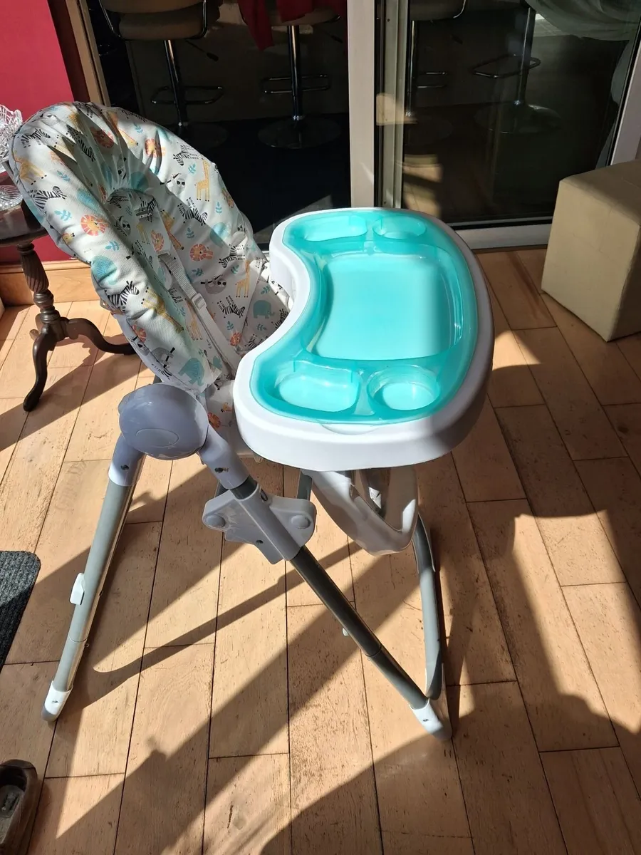 Baby high chair - Image 1