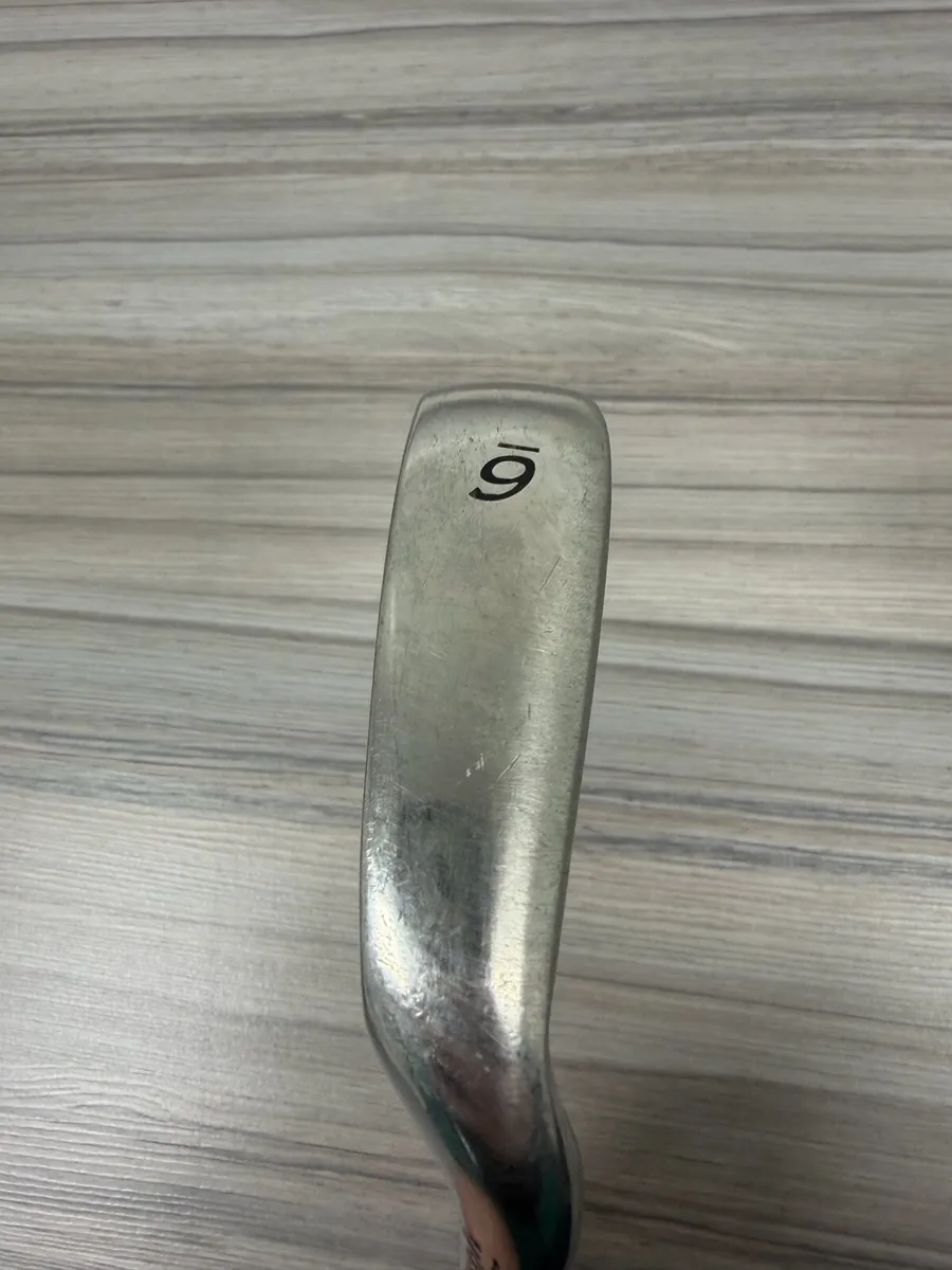 Taylormade R7 Irons 4-SW (No PW) - Image 2