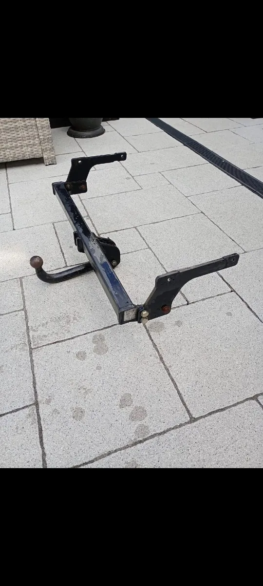Dacia duster Tow bar - Image 2