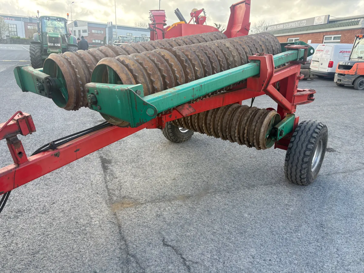 Kverneland 6.3m Ring Roller - Image 1