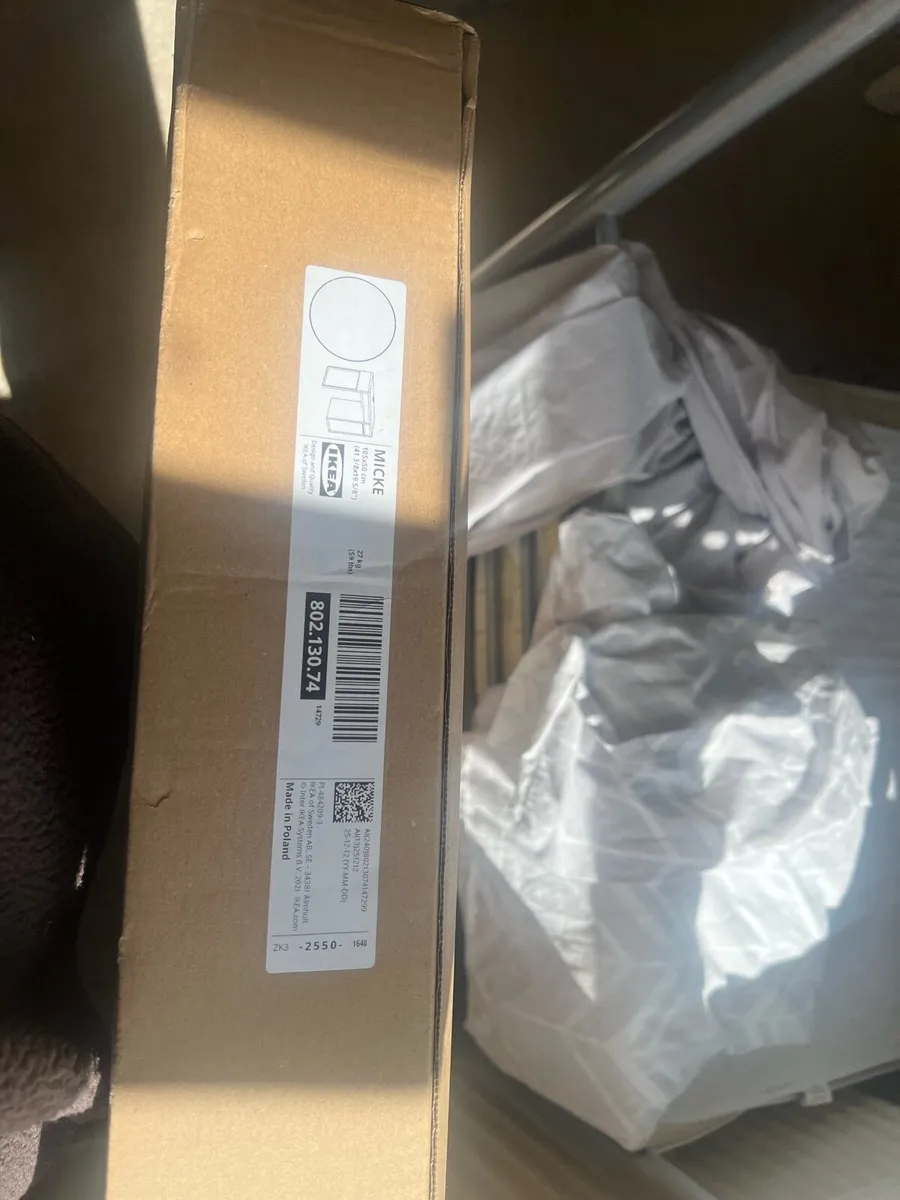 Office desk - Image 4