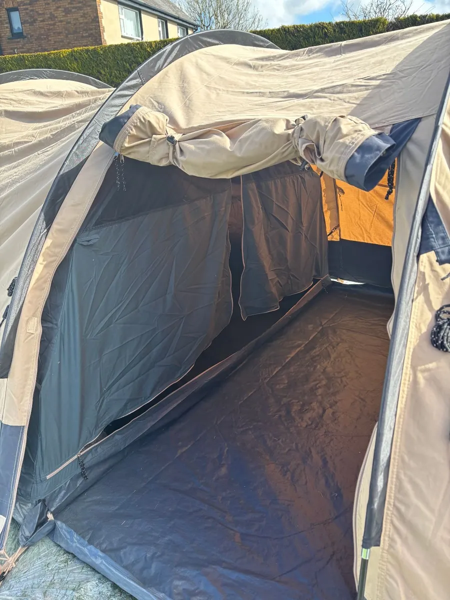 Safarica Chicco 3 TC Tent  Excellent Condition - Image 4