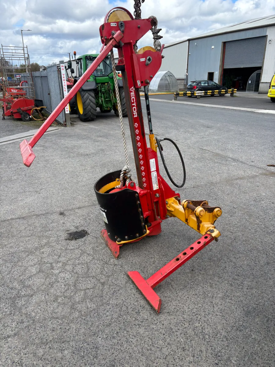 Vector Postdriver to Suit Digger - Image 1