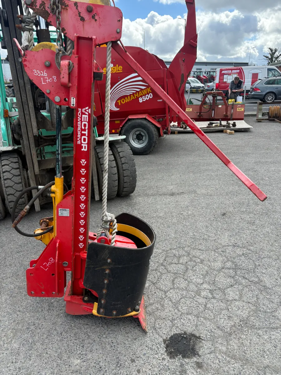 Vector Postdriver to Suit Digger - Image 3