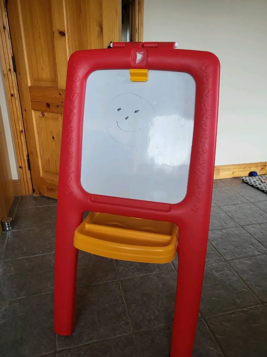 2 in 1 chalkboard and magnetic whiteboard - Image 2