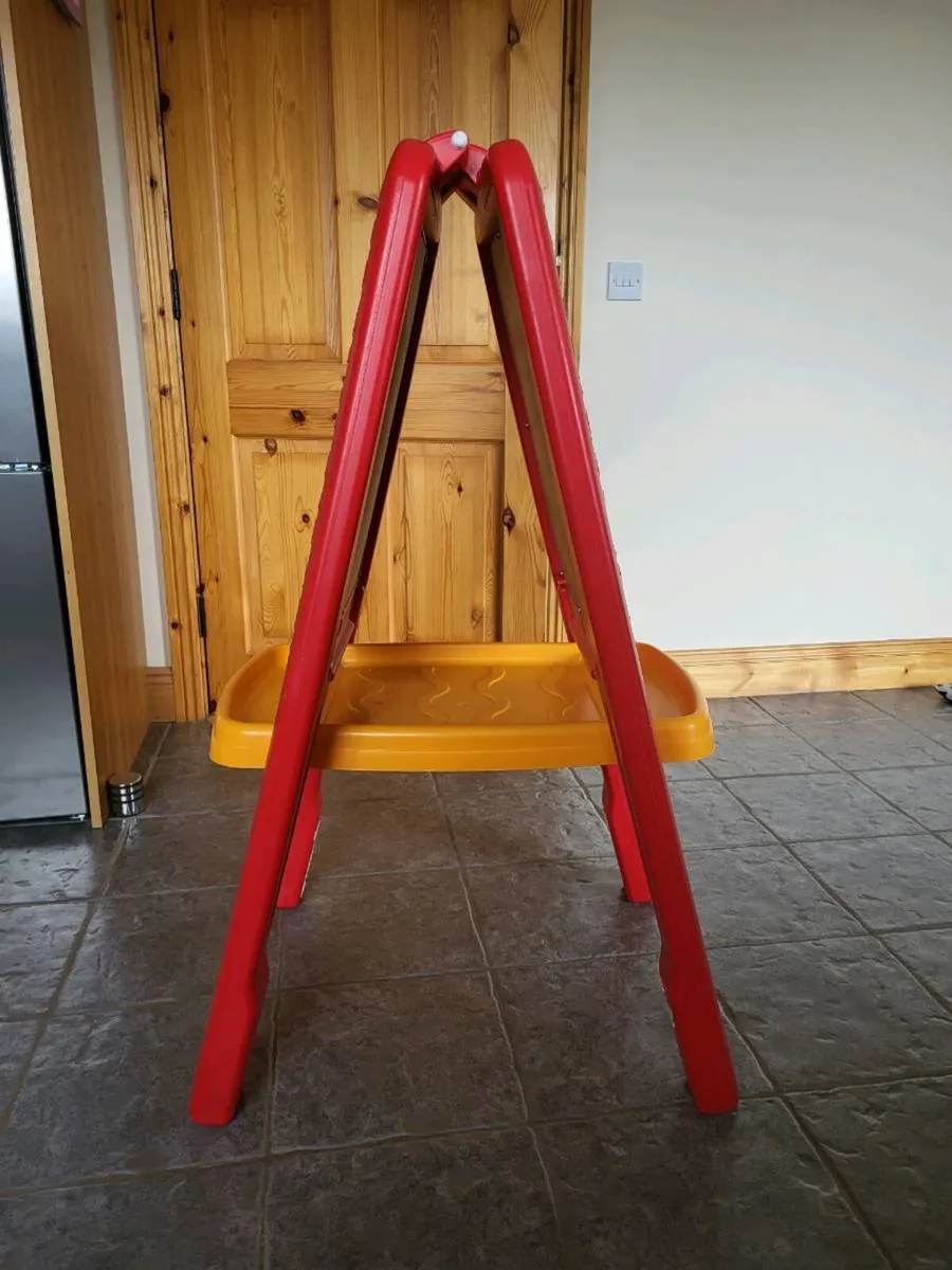 2 in 1 chalkboard and magnetic whiteboard - Image 4