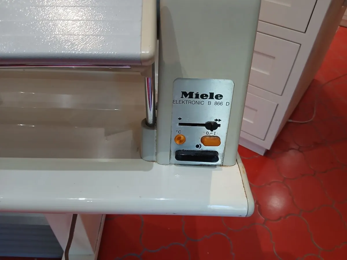 Miele B 866 Rotary Iron - Image 2