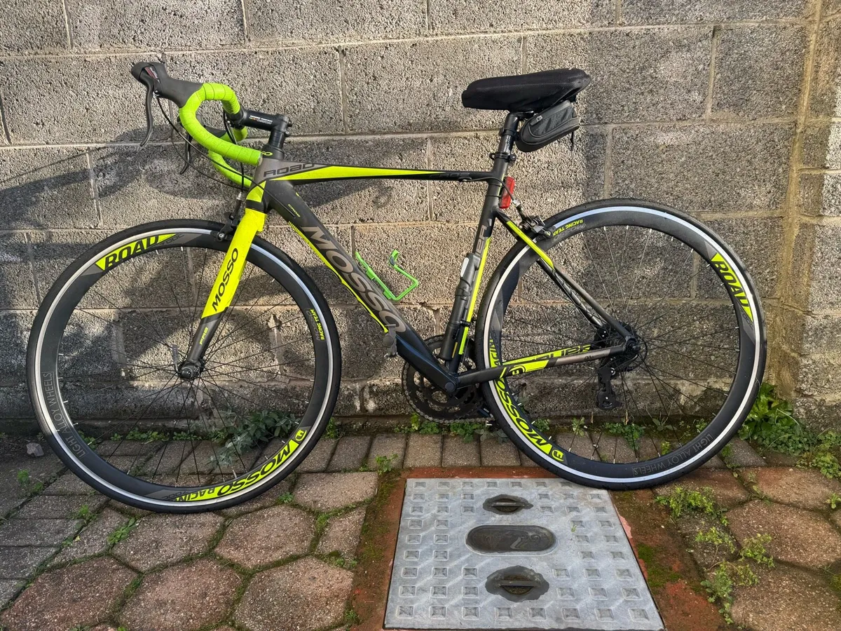Adult road bike - Image 1