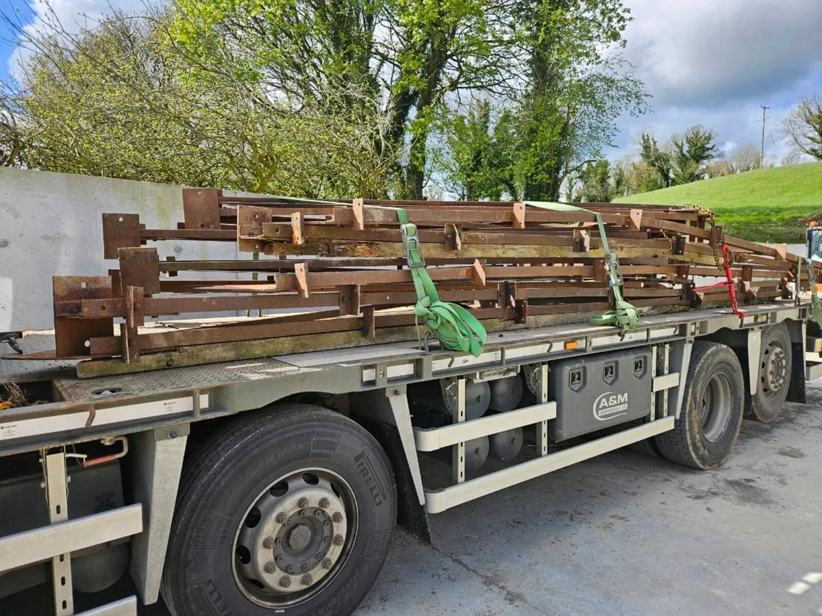 Steel Roof Trusses 40ft span - Image 2