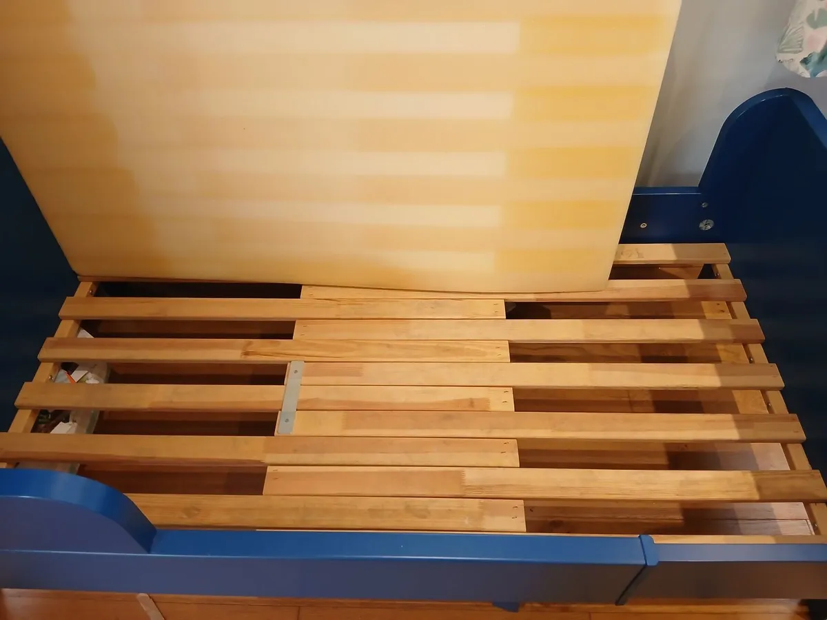 extendable kids bed - never used - Image 3