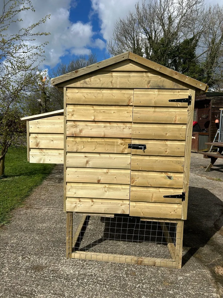 CHICKEN COOP - Image 2