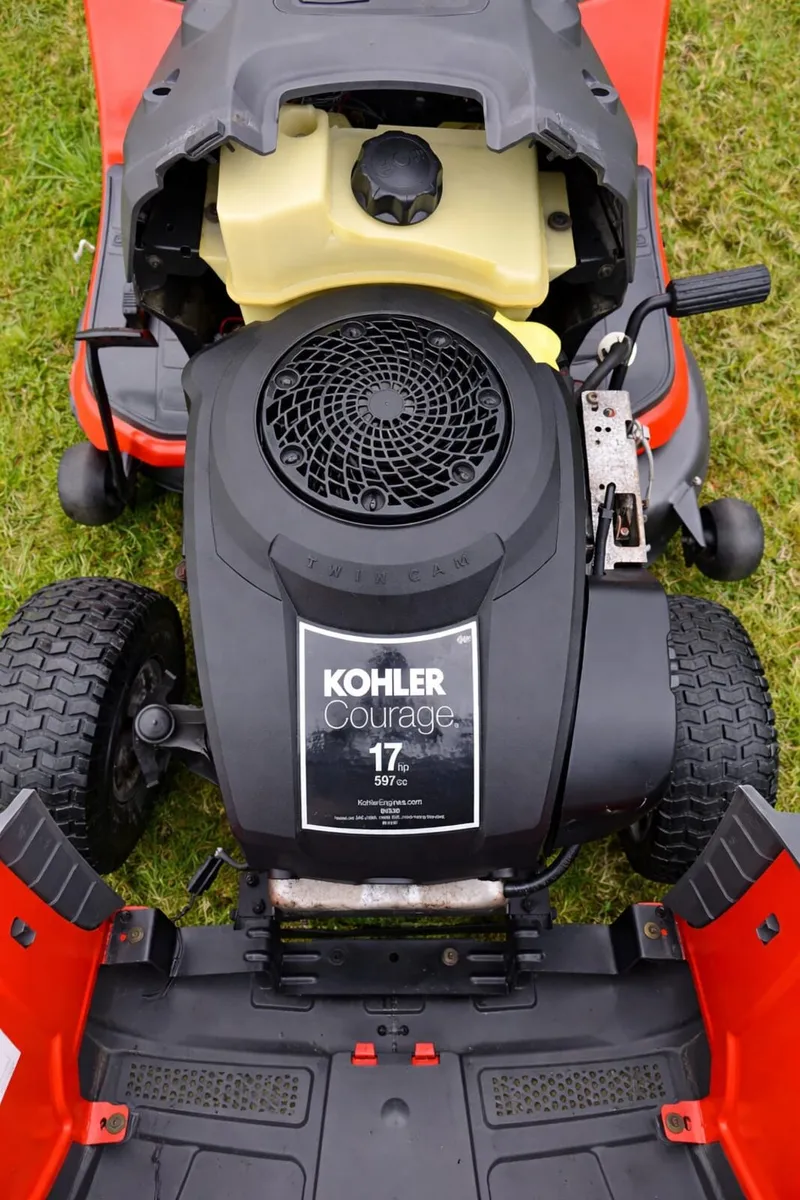 Husquvarna petrol ride on lawnmower - Image 3