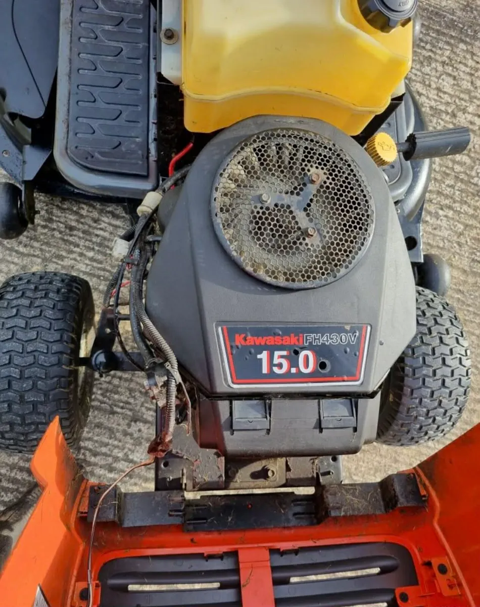 Husqvarna Ride on lawnmower - Image 2