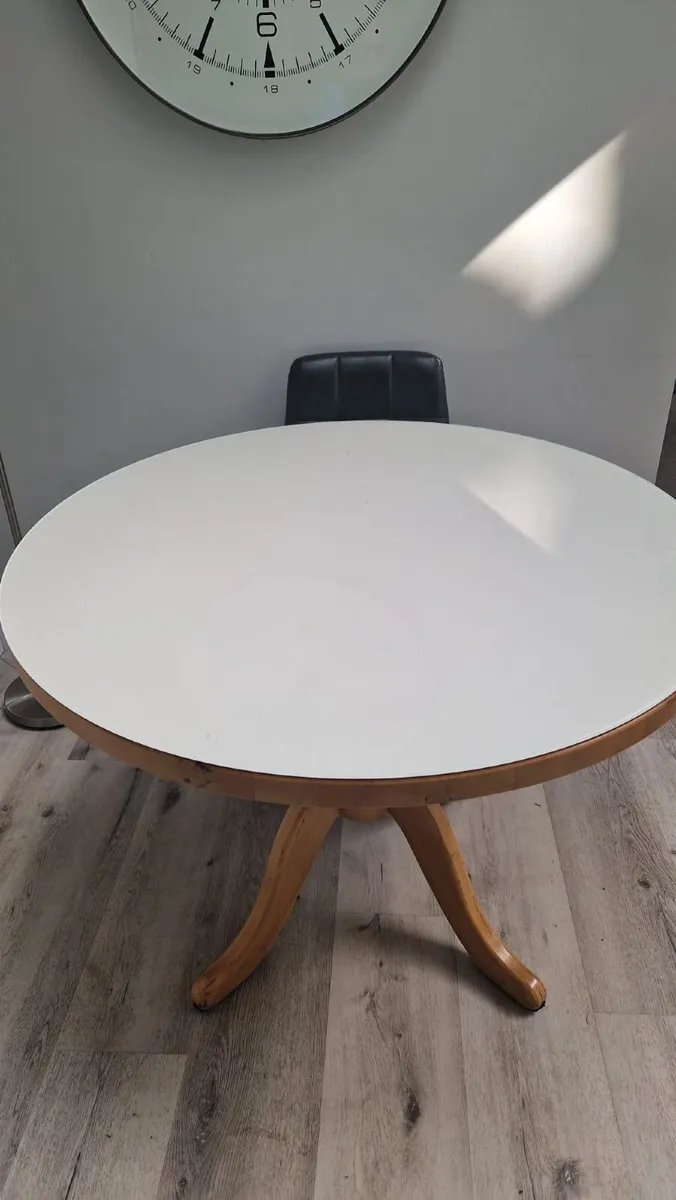 Kitchen Table - Image 2