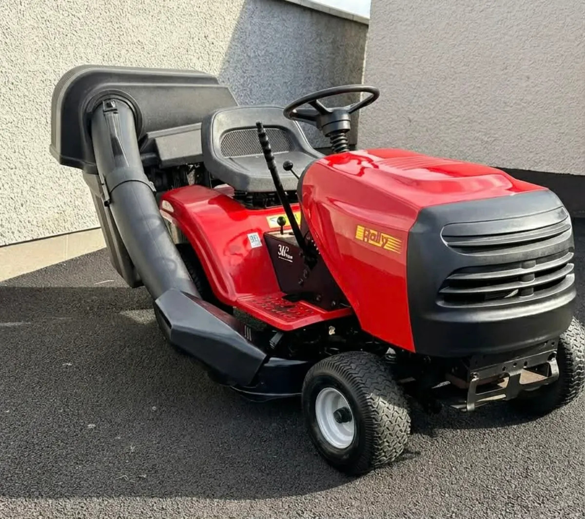 Ride on lawnmower - Image 4