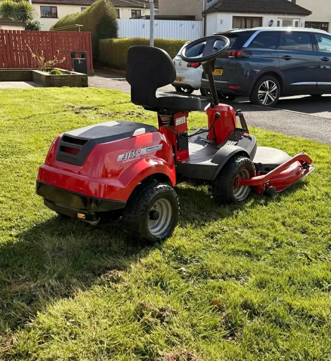 Ride on mower - Image 3