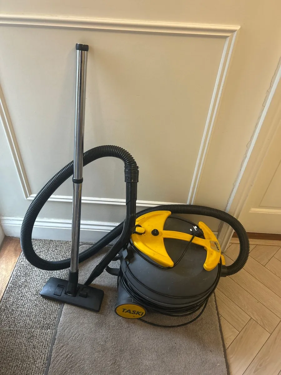 Vacuum Cleaner (TASKI) - Image 1
