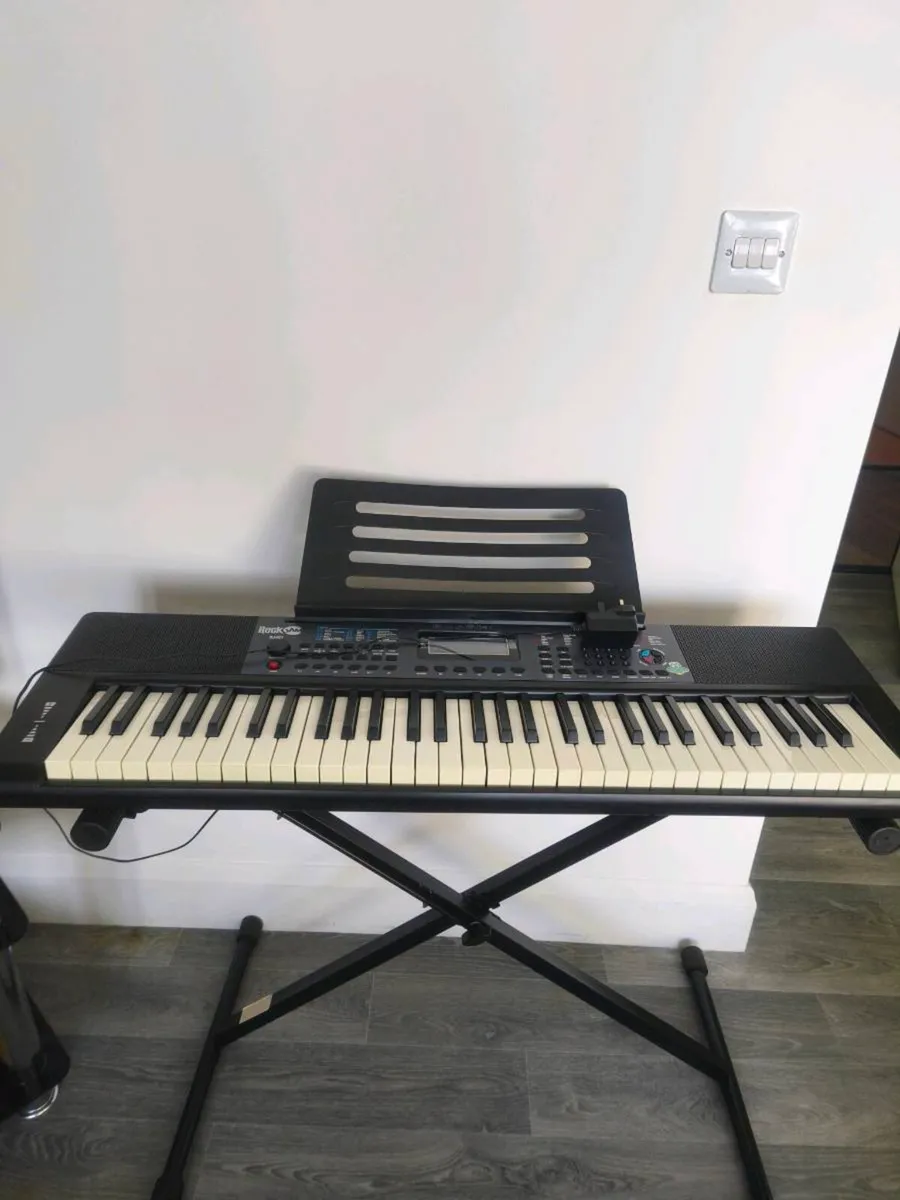 Rock Jam keyboard - Image 1