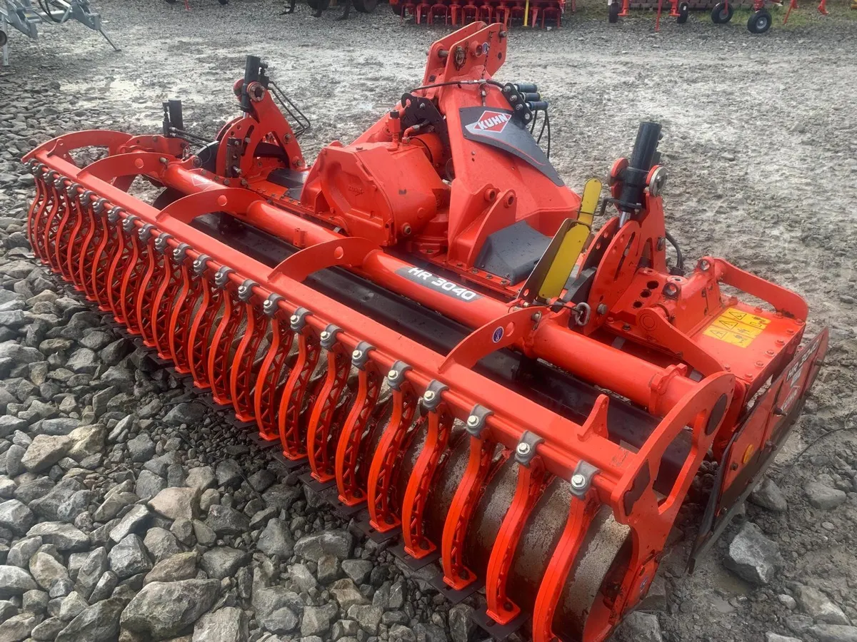 KUHN HR3040 HEAVY DUTY POWER HARROW - Image 3