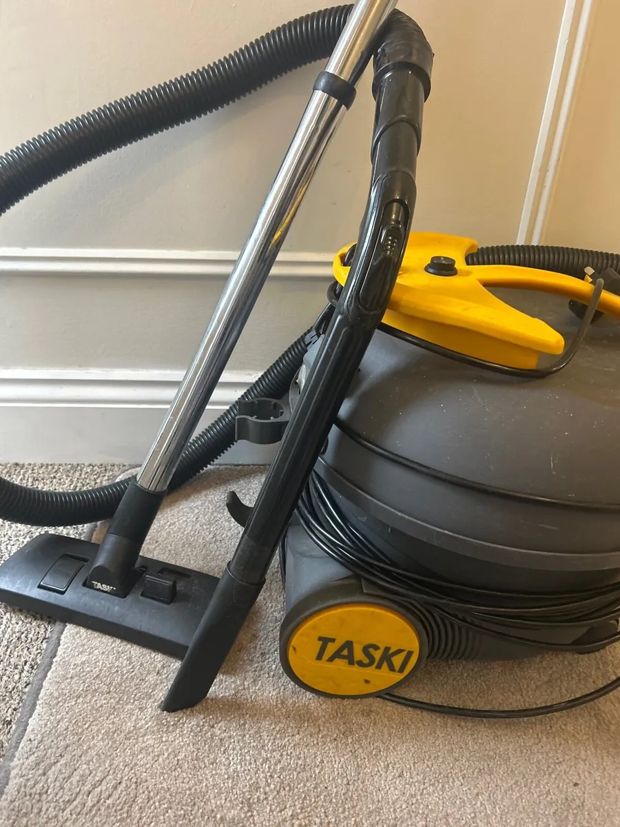 Vacuum Cleaner (TASKI) - Image 2