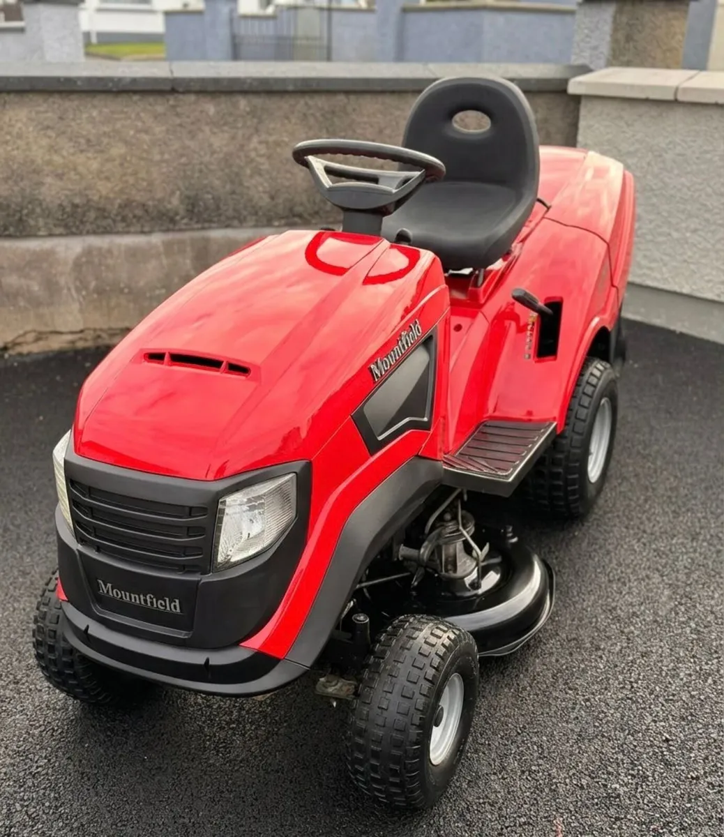 Mountfield ride on mower - Image 1