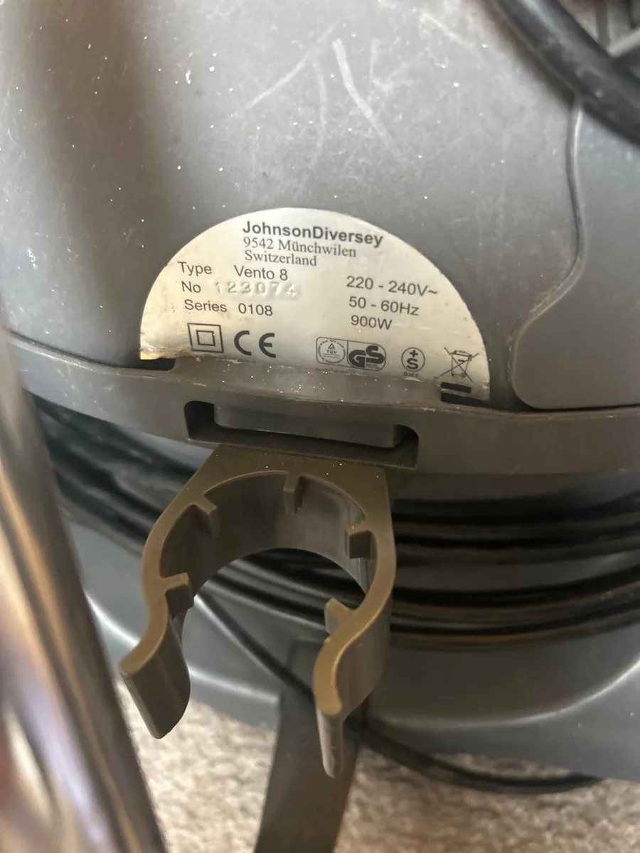 Vacuum Cleaner (TASKI) - Image 4