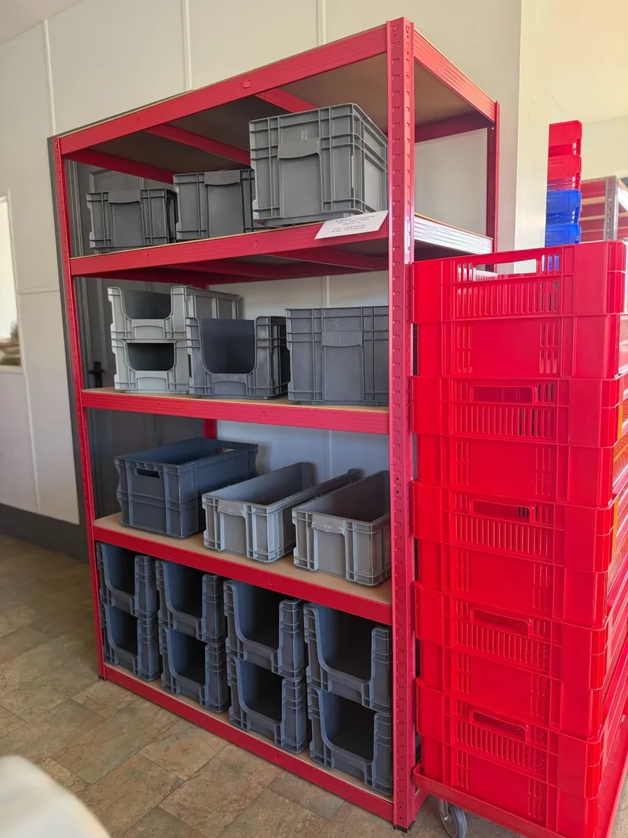 New heavy duty red garage shelving - Image 2