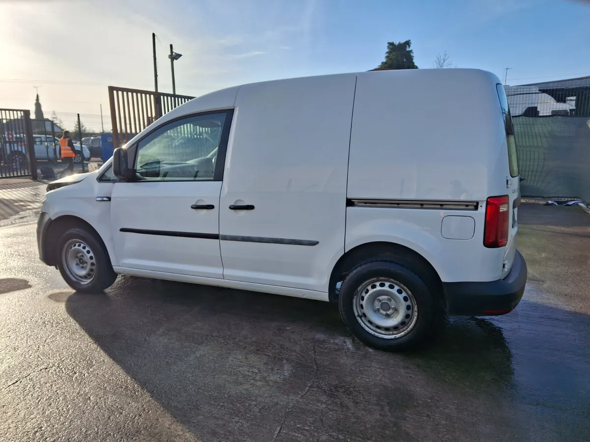 192 Volkswagen Caddy 2.0 Tdi - Image 4