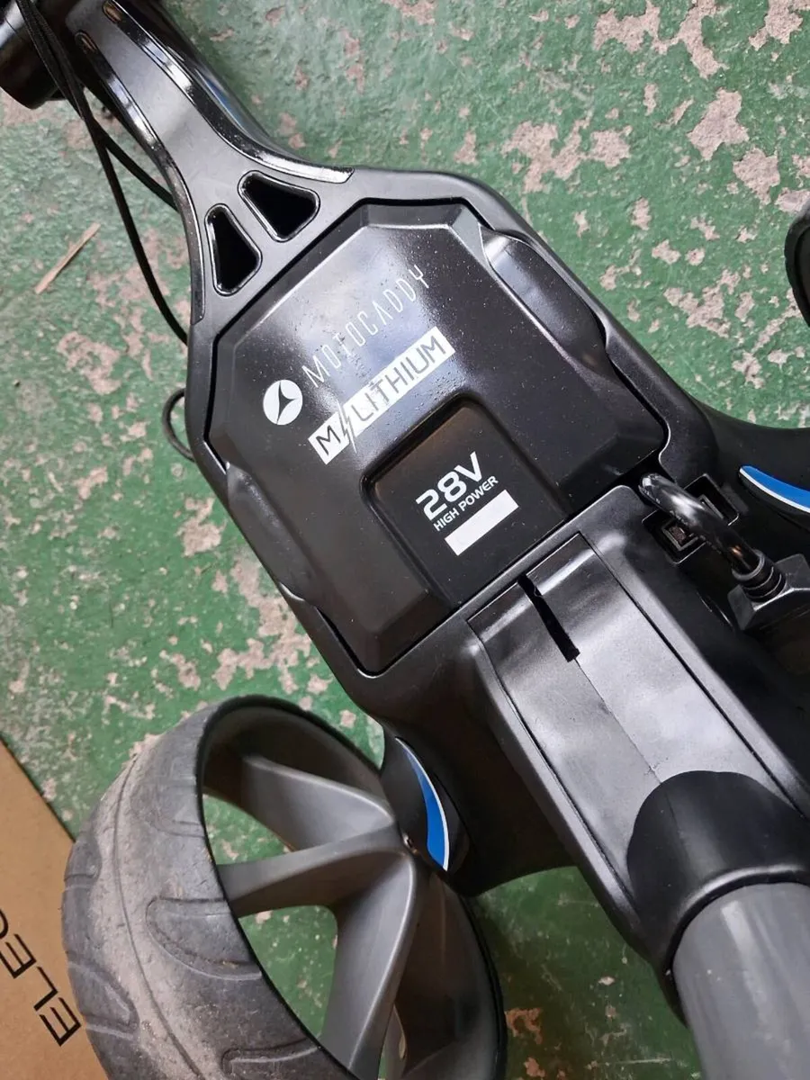 Motocaddy GPS Premium model at Golf Concepts - Image 3