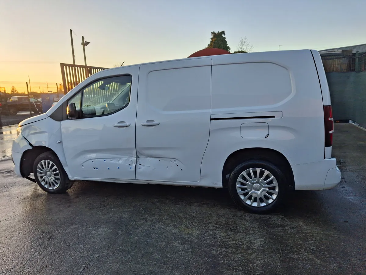 231 Toyota Proace City LWB - Image 4