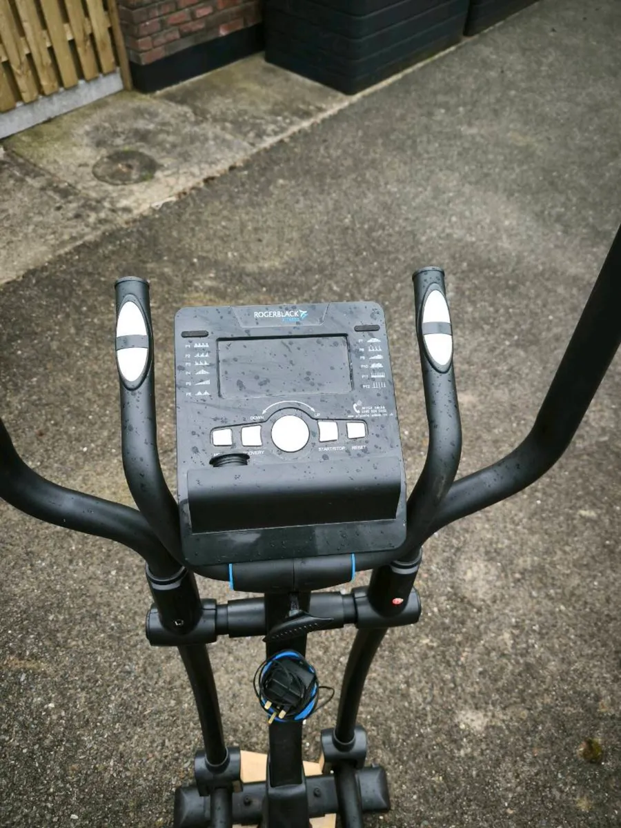 Cross trainer - Image 3