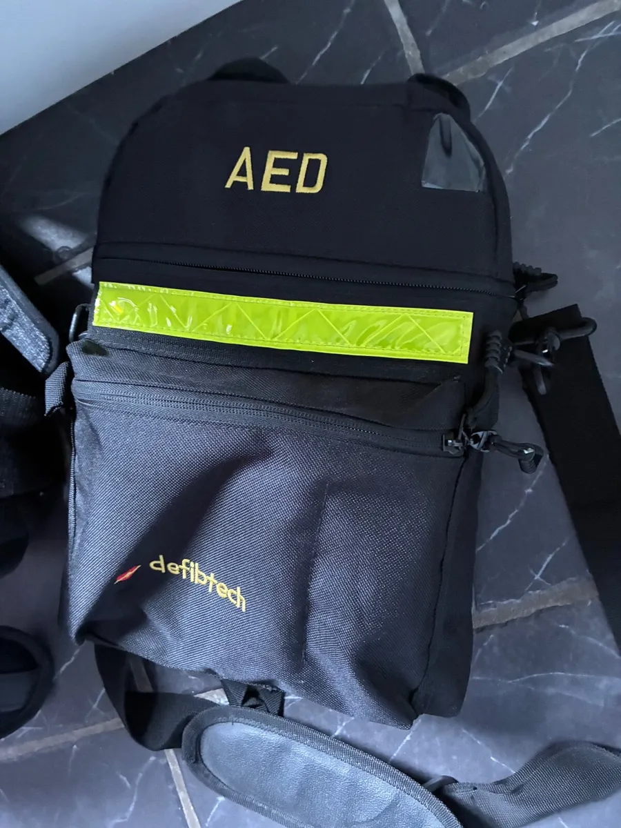 AED Defibrillator - Image 2