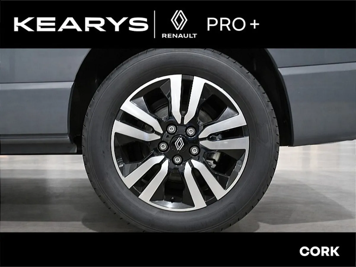 Renault Trafic LL30 Blue dCi 170 BVA9 Auto Extra S - Image 4