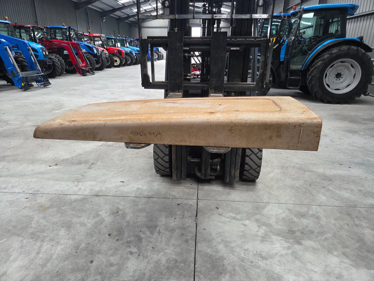 Zetor Bonnet - Image 2