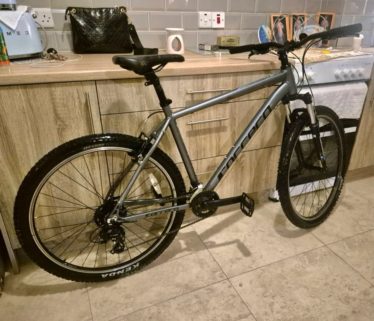 ADULTS CARRERA VENGEANCE BIKE 20-IN FRAME  27.5 MT - Image 2