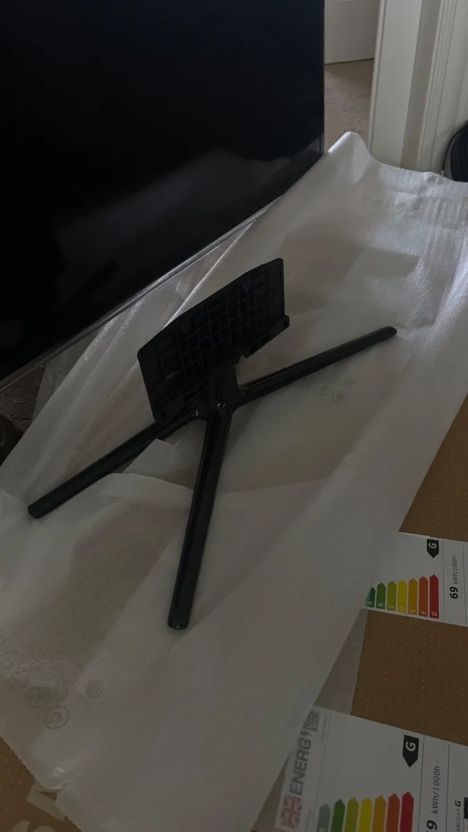 40” Samsung Smart tv - Image 3