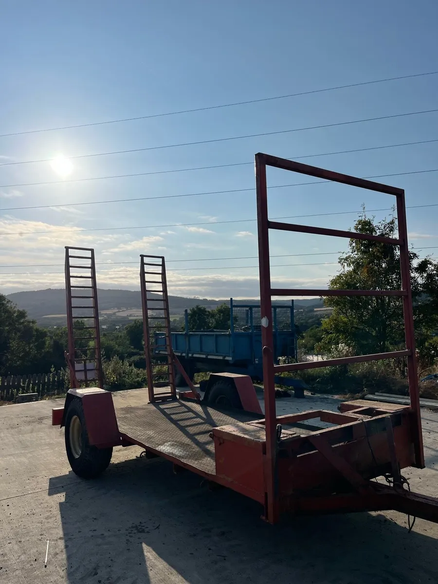 Tractor trailer - Image 1