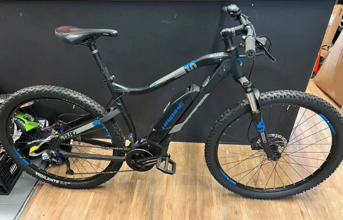 ADULTS HAIBIKE SDURO ELECTRICAL BIKE NEEDS NEW DIG - Image 2