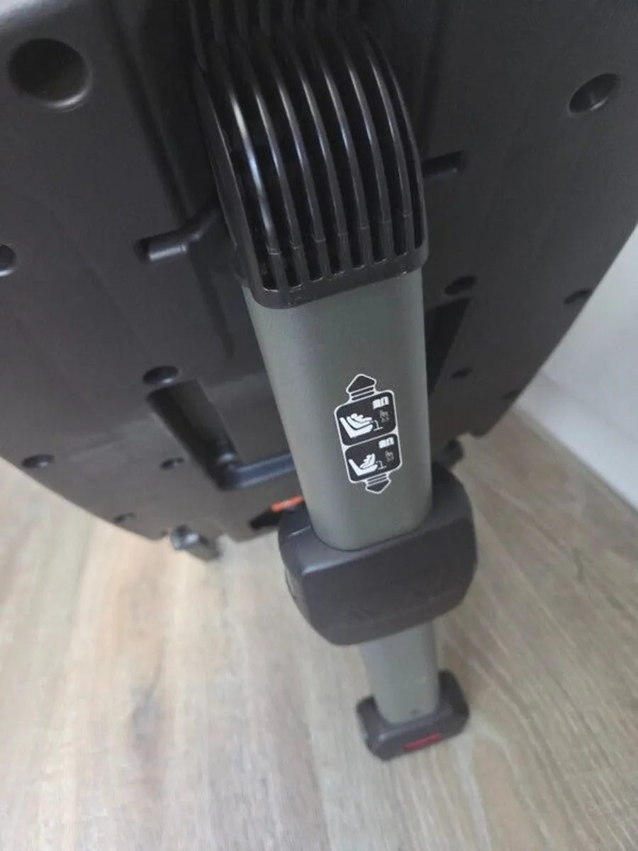 Nuna rebel plus car seat - Image 2