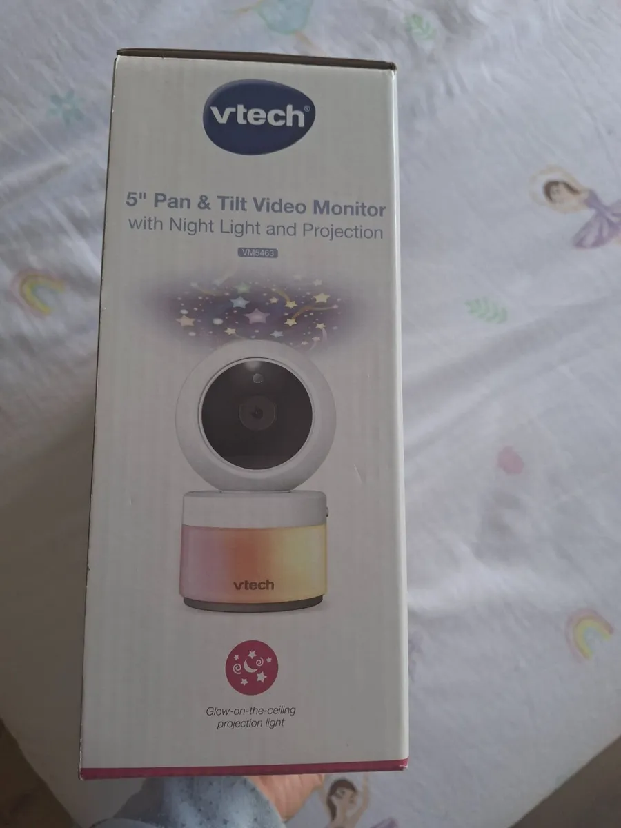 VTech VM5463 Star Projector Video Baby Monitor wit - Image 1