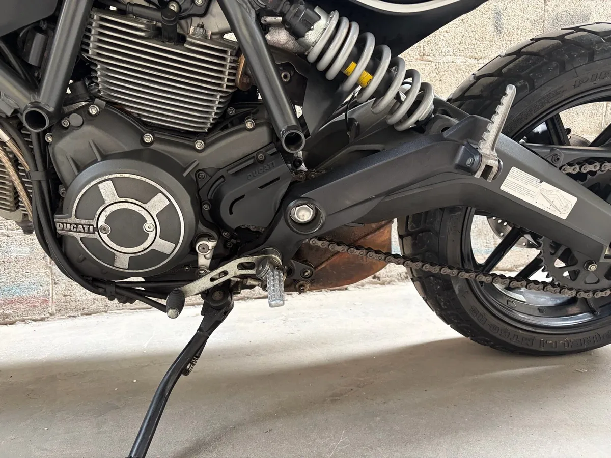 DUCATI SCRAMBLER 800 - Image 2