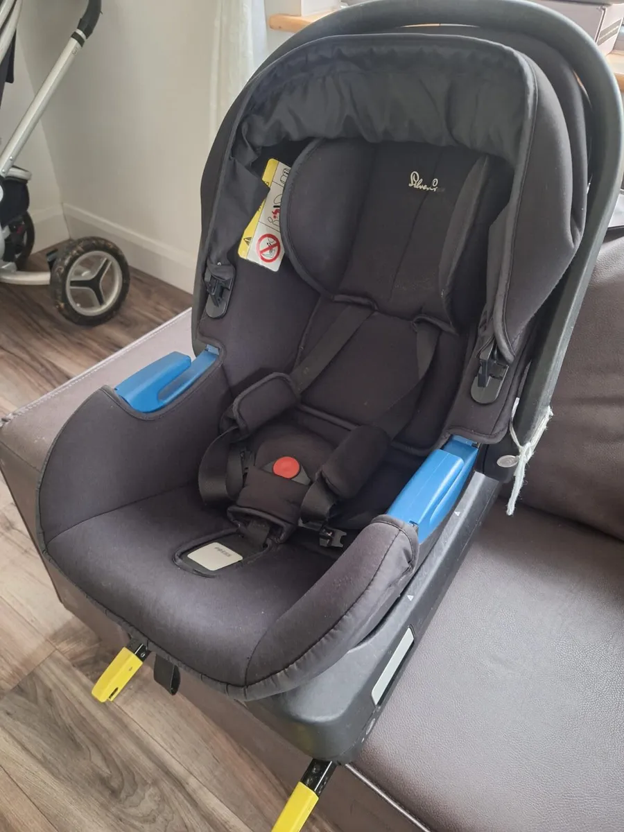 Silver Cross Buggy & Travel System - Image 2