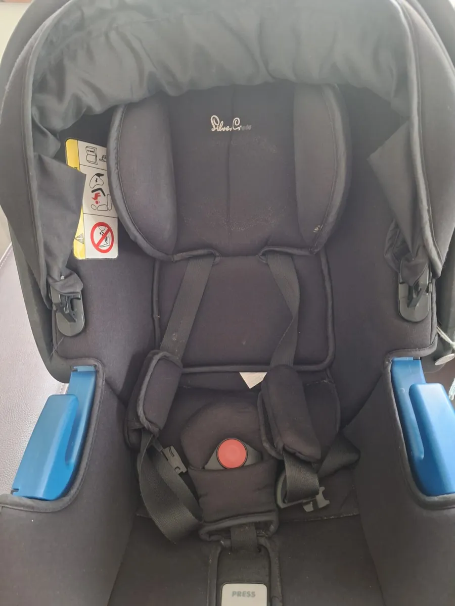 Silver Cross Buggy & Travel System - Image 3