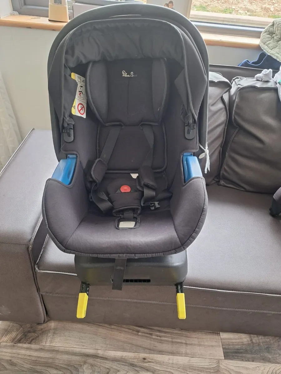 Silver Cross Buggy & Travel System - Image 1