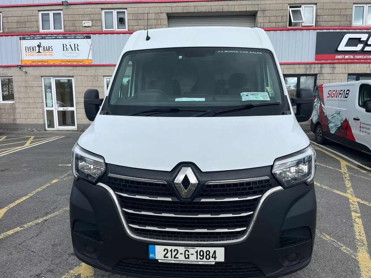 Renault Master - Image 1