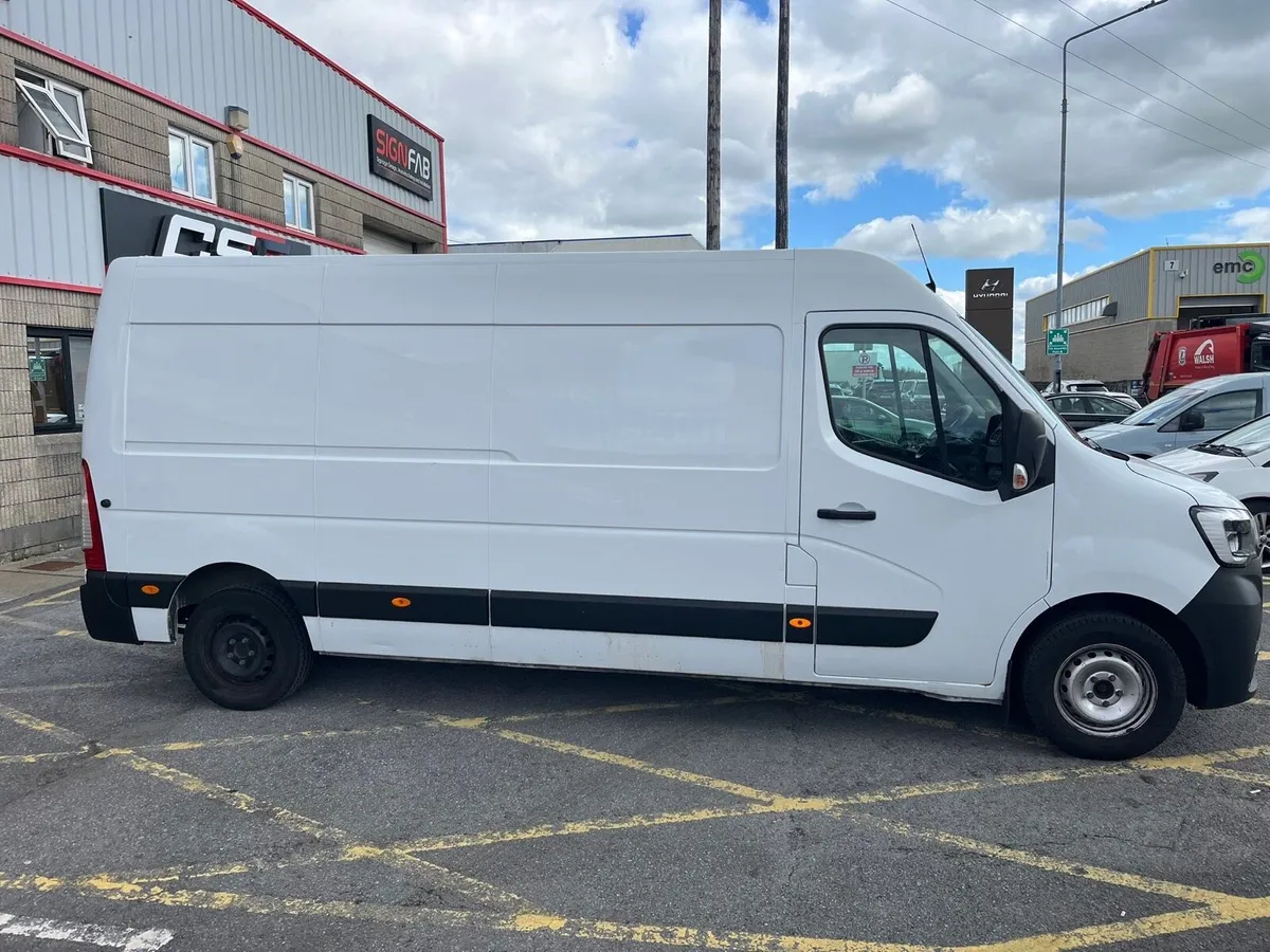 Renault Master - Image 3