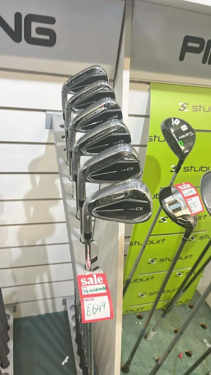 AS NEW LEFT HAND Taylormade Qi 5-PW Regular €649 - Image 3