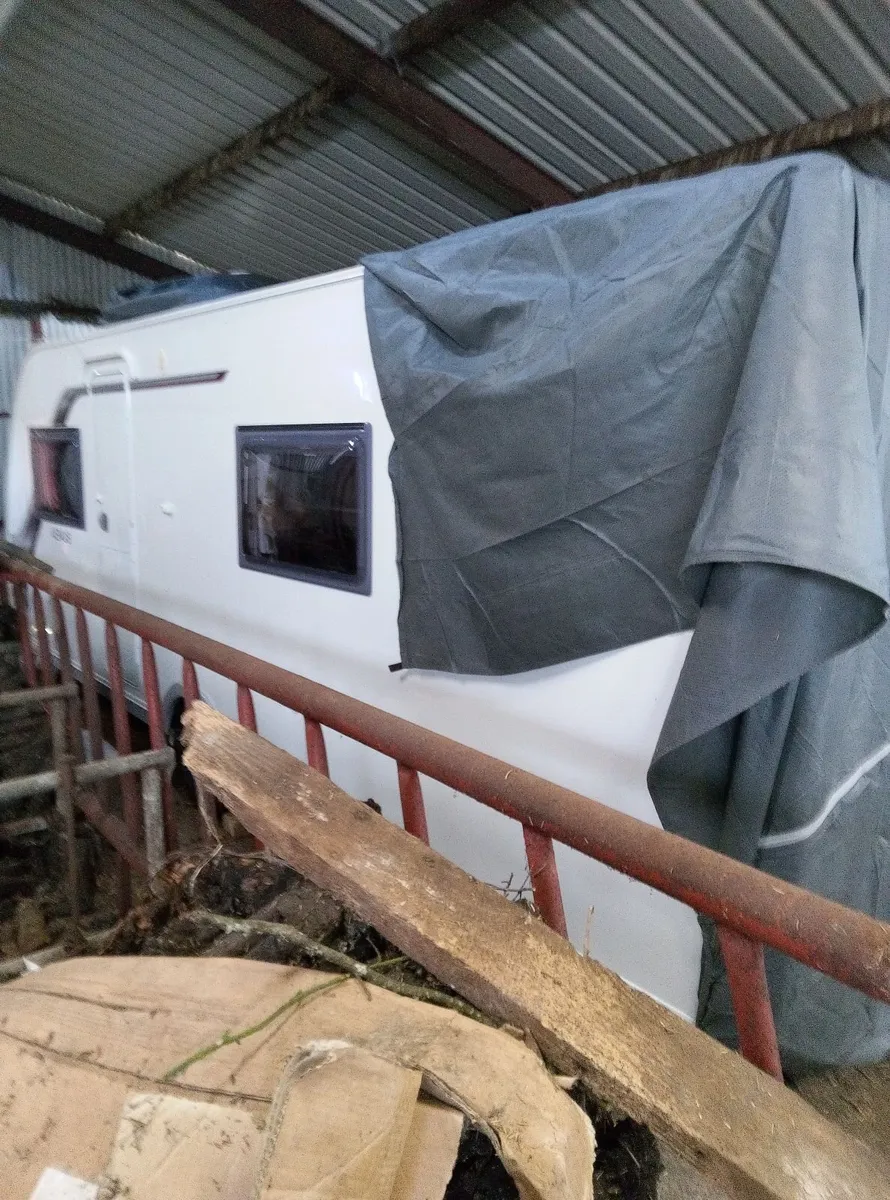 Venus 5 4 0 caravan - Image 4