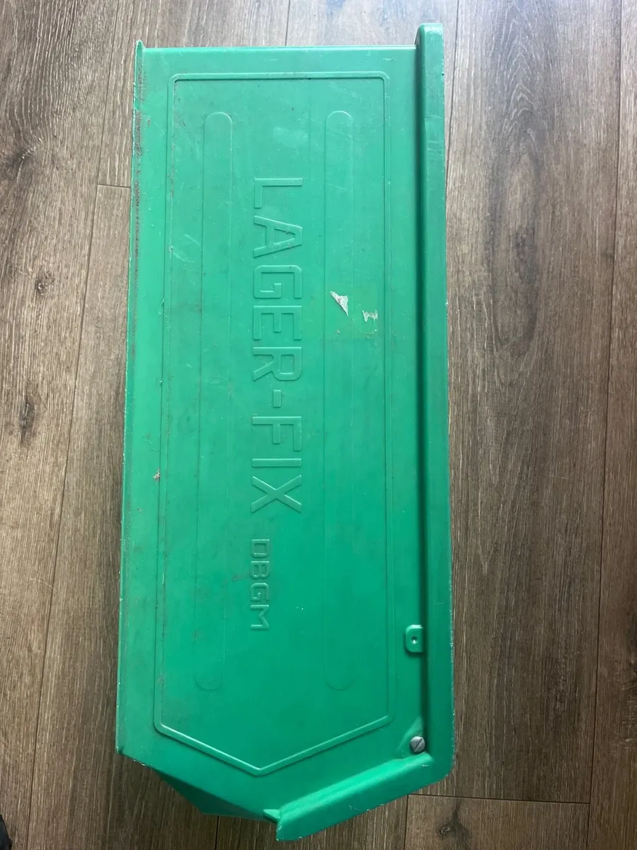 Hard plastic boxes - Image 3