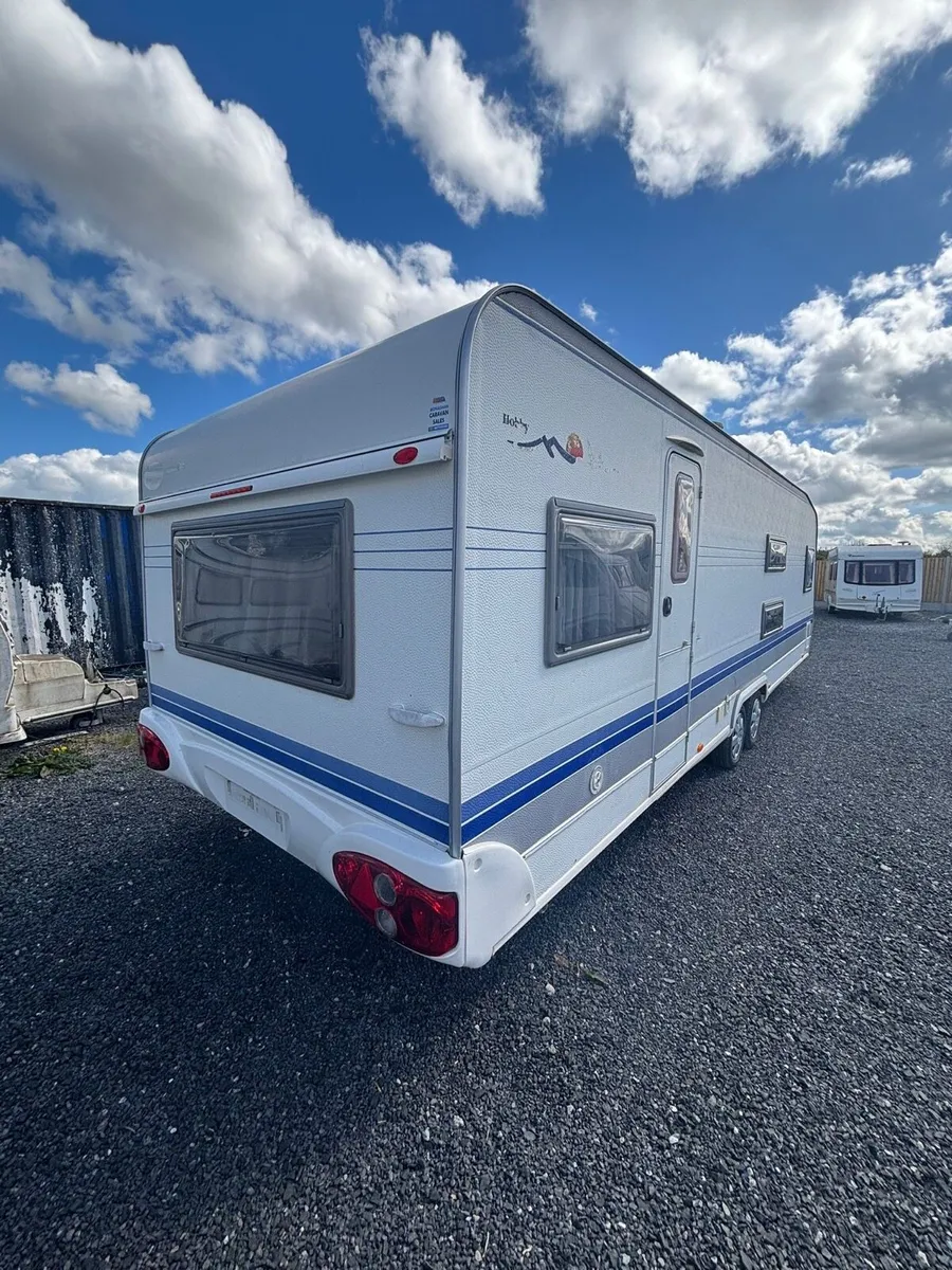 Hobby 720 7 Berth RARE Caravan For Sale - Image 3